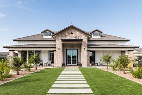 Casa Grande apartment for rent - the front of a house with a yard and grass