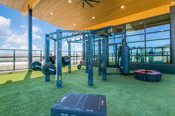 24Hr. Crossfit inspired fitness center