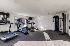 Dallas apartment for rent - the gym at the preserve apartments