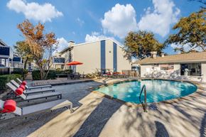 Dallas apartment for rent - our apartments have a resort style pool and lounge chairs
