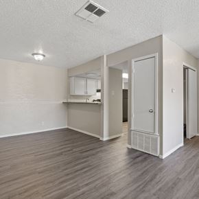 Longview apartment for rent - The Magnolia on Eastman Living Room and Kitchen