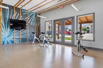 Yoga/spin studio