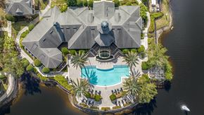 Daytona Beach apartment for rent - An aerial view of the pool