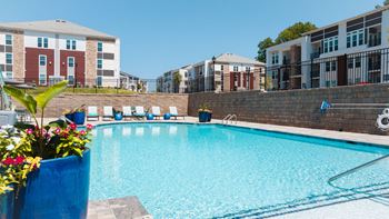 Resort-style pool & tanning deck
