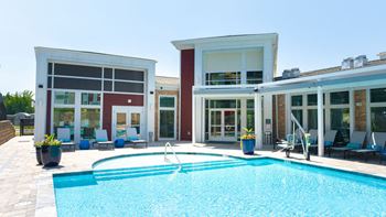 Resort-style pool & tanning deck