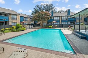Dallas apartment for rent - our apartments at the district feature a swimming pool