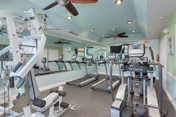 24/7 Fitness facility