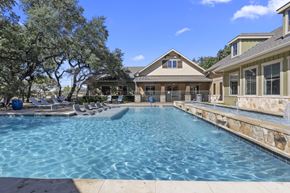 San Antonio apartment for rent - pool in san antonio apartments