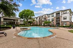 Temple apartment for rent - A swimming pool surrounded by apartment buildings.
