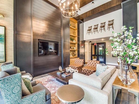 Spring apartment for rent - Lobby