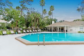 Kissimmee apartment for rent - Camila Pool