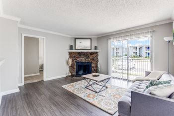 Cozy fireplace* for a warm, inviting atmosphere