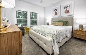 Fort Myers townhouse for rent - our apartments offer a bedroom with a king sized bed