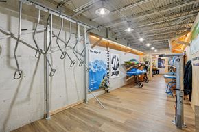 Chattanooga apartment for rent - A gym with a sign that says "The Edge" on it.