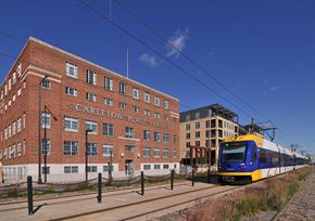 St Paul apartment for rent - Raymond Ave Green Line Station Light Rail