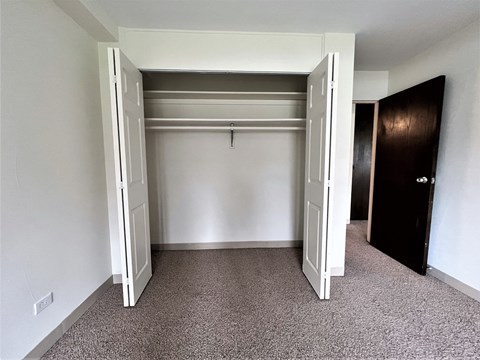 Floor plan for 2 beds, 1 bath, 850 sqft