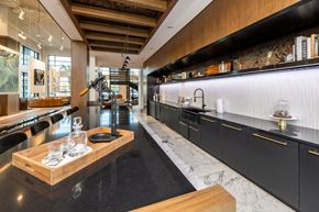 Kissimmee apartment for rent - Gorgeous clubhouse kitchen at 19 South Apartments in Kissimmee, Florida