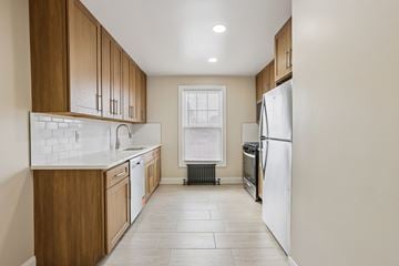 Clifton apartment for rent - Maple Gardens Apartments