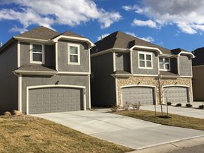 Shawnee triplex for rent - Exterior Building view