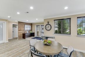 Maple Valley apartment for rent - Resident Lounge at Maple Crossing Apartments, Maple Valley, 98038