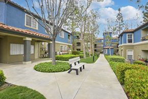 Anaheim Hills apartment for rent - Courtyard at Overlook at Anaheim Hills Apartments, Anaheim Hills, CA, 92808
