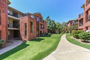Irving apartment for rent - Green Outdoor Space at Cooper's Crossing, Irving, TX, 75038