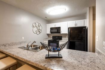 Elegant backsplashes in kitchen