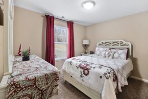 Terre Haute apartment for rent - Spacious bedroom at Heritage Trail Apartments in Terre Haute, IN.