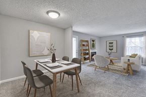 Nashville apartment for rent - Dining at Landmark at Lyncrest Reserve Apartments, Nashville