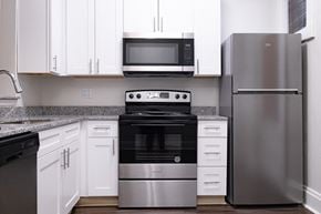 Indianapolis apartment for rent - Spacious Full Size Kitchen at Lockerbie Court on Mass Ave, Indiana, 46204