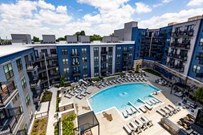 Cincinnati apartment for rent - a view of the pool at residence inn downtown
