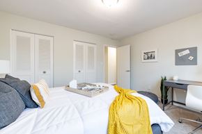 Carmel apartment for rent - Large Master Bedroom at Gramercy Apartments, Carmel Indiana 