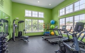 Emmaus apartment for rent - Colonial Crest