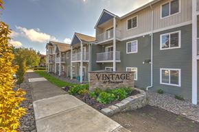 Vancouver apartment for rent - Entry with monument sign at VINTAGE AT VANCOUVER, Washington