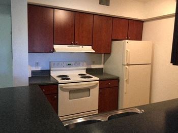  Kitchen with appliances