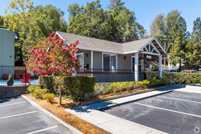 San Rafael apartment for rent - Exterior with Parking at 215 Bayview Apartments, San Rafael, CA, 94901