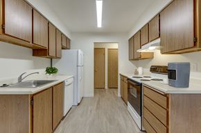 Sherwood apartment for rent - Kitchen with appliances at TOWNSHIP SHERWOOD, Sherwood, Oregon
