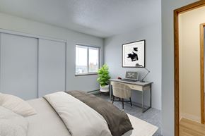 Sherwood apartment for rent - Bedroom with cozy bed and lamp with window at TOWNSHIP SHERWOOD, Oregon