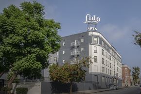 Hollywood apartment for rent - Building Exterior