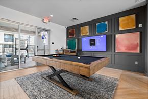 Modesto apartment for rent - Pool table