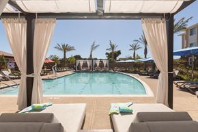 Antioch apartment for rent - the swimming pool at the resort
