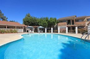 El Cajon apartment for rent - Well maintained pool