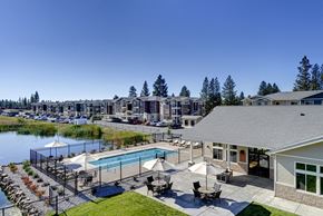 Spokane apartment for rent - Aerial view of pool area