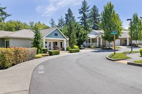 Olympia apartment for rent - Olympia Apartments- Yauger Park Villas- Building Exterior View, Access to the Street, and Trees