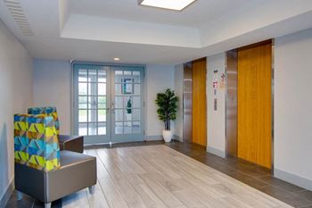Lobby near the elevator 