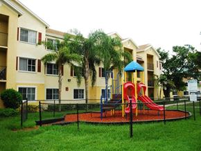 Miami apartment for rent - Fenced playground at Alhambra Cove, Miami