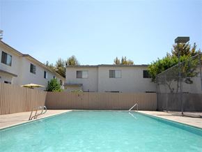 El Cajon apartment for rent - Pool with seating