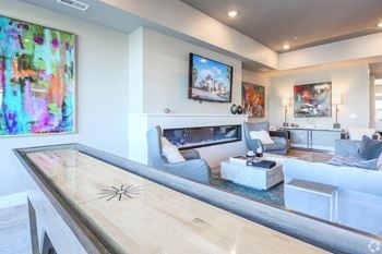 Extravagant clubhouse with cybercafé & complimentary wi-fi