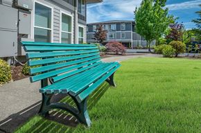 Fairview apartment for rent - Park Bench at Fairview Village Apartments, Fairview