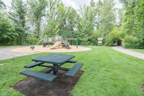 Fairview apartment for rent - Picnic Table at Fairview Village Homes, Fairview, Oregon